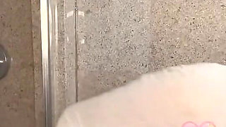 Pretty Little Pussy Likes to Piss All Over the Floor