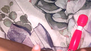 Watch me play with my fat black pussy