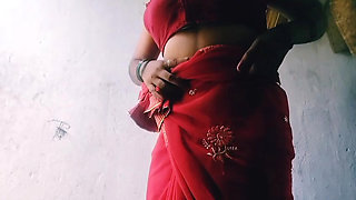 Housewife showing bra and panty Sex video