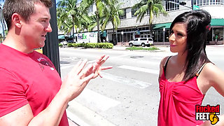 South Beach Slut Layla Lopez First Time Footjob!