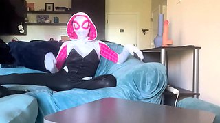 Gwen Stacy uses a hitachi to orgasm in her spider girl suit