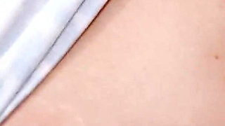 40-year-old Korean Guys Who Hit on Foreign Girls Working Part-time Jobs