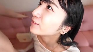 清楚系ヤリマン女子大生が可愛い顔でフェラして甘いラブラブエッチ