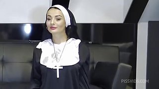 Maddy Black Casting Facial