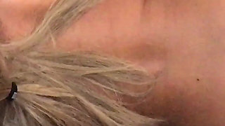 A Supergirl BJ