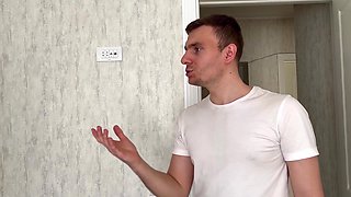 Slutty redhead gets my dick to suck as I interrupt her prepping the meal