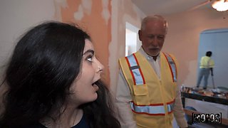 Angel Gostosa's Construction Lust Ignites Wild Heat