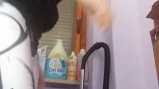 It so Sexy Vacuumin!