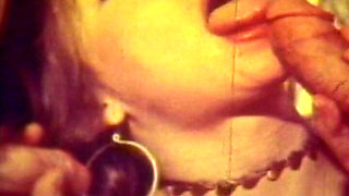 Deepthroat-obsessed Retro Babe Worships Cock in Vintage Loop
