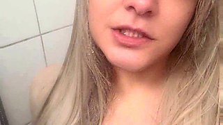 Titty Play in the Shower