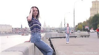 Bridge rendezvous leads to snatch utter video