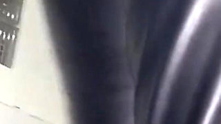 I Met a 19-year-old Communication Sciences Girl, She Got Caught on the First Date