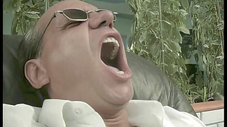 The Secretary Must Obey That Pig of a Boss