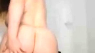 NAUGHTY ARAB CANADIAN BBW AMATEUR FLASHES PUSSY