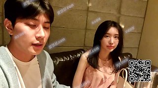 Sexy Hottie Shows Off Her Curves and Gets Naughty - Korean Cam Girl UUB892
