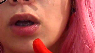 Im Spending a Romantic Day with My Giantess Love for This Moment, Im Even Putting on a Red Glove