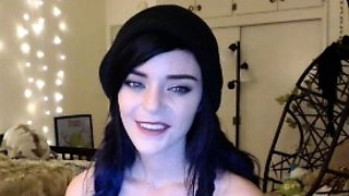 Amateur Webcam Teen Masturbates And Teases