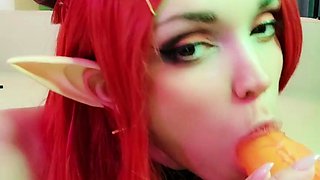 Masturbating loving babe solo toy plays with enthusiasm