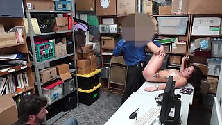 Amateur Jack threesome: Brunette babe sucks and rides in HD