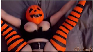 Fucking A Sexy Stranger In A Random Room During A Halloween Party!!! Risky Allie Peach