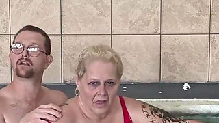 BBW Princess Sucking His Cock Underwater with Her Naughty Stepfather