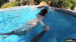 Rose Caarter Becomes A Walking Fuck Doll