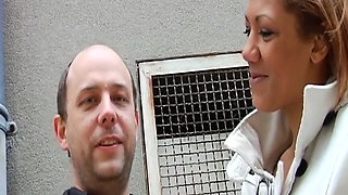 Big Booty Ebony From France Knows How to Make Big Cock Cum