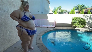 SSBBW Pool Girl