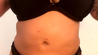 Love Chat Big Boobs Brunette Masturbating For Cam